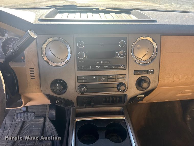 image for item DQ4216 2012 Ford F250 Super Duty Ext. Cab pickup truck