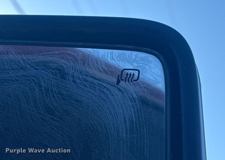 image for item DQ4216 2012 Ford F250 Super Duty Ext. Cab pickup truck