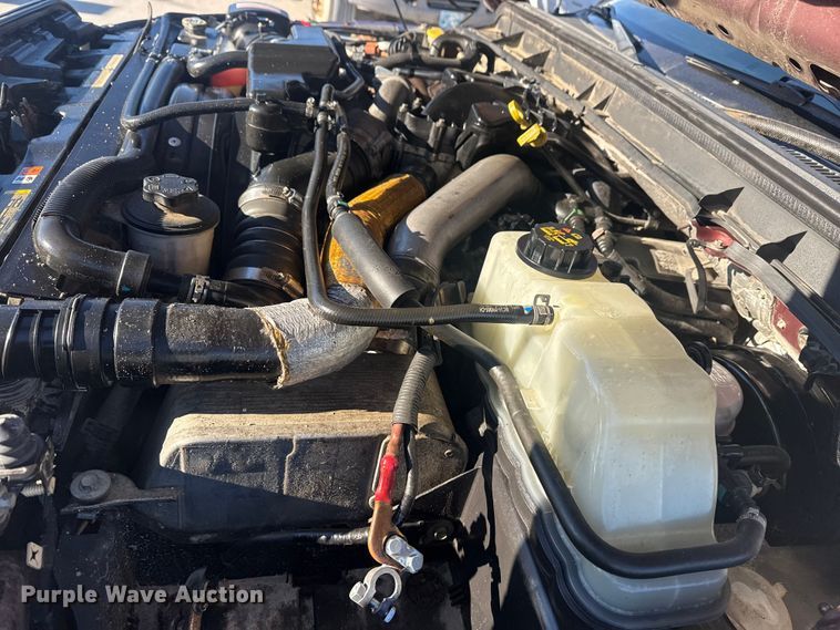 image for item DQ4216 2012 Ford F250 Super Duty Ext. Cab pickup truck