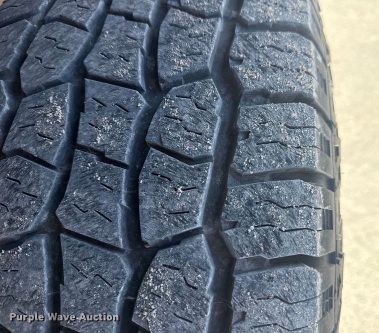 image for item DQ4216 2012 Ford F250 Super Duty Ext. Cab pickup truck