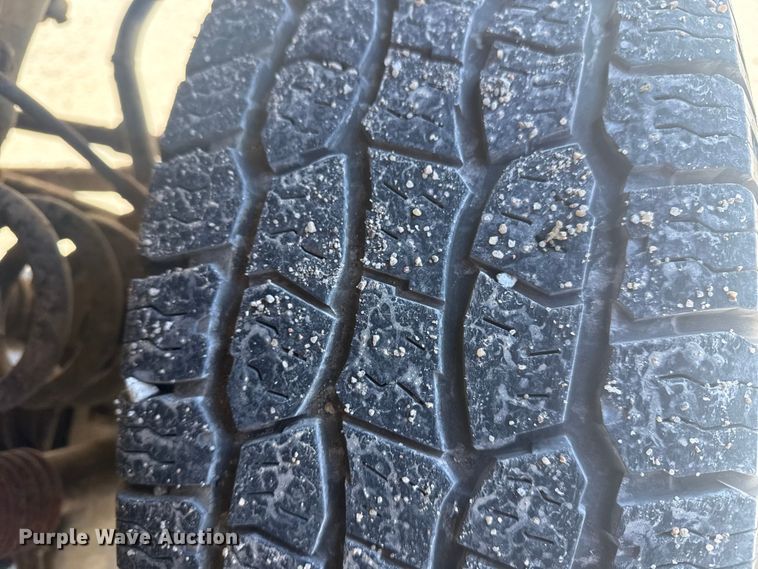 image for item DQ4216 2012 Ford F250 Super Duty Ext. Cab pickup truck