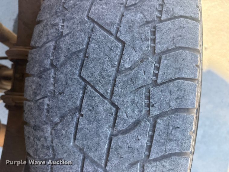 image for item DQ4216 2012 Ford F250 Super Duty Ext. Cab pickup truck