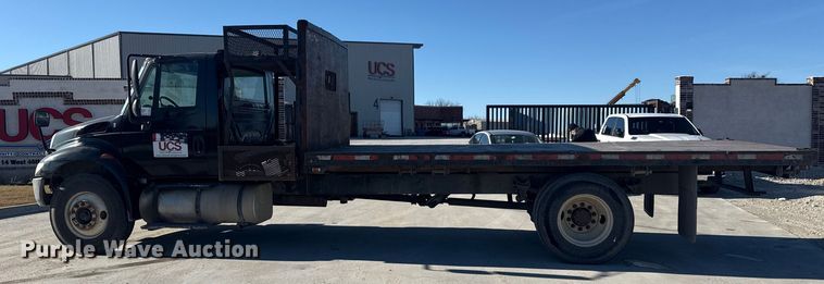 image for item DQ4217 2008 International 4400 flatbed truck