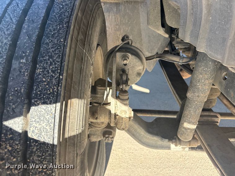 image for item DQ4217 2008 International 4400 flatbed truck