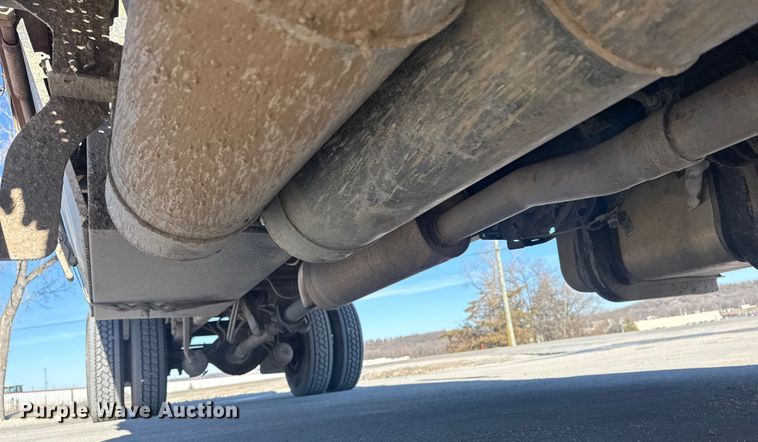 image for item DQ4217 2008 International 4400 flatbed truck