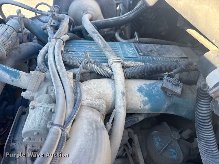 image for item DQ4217 2008 International 4400 flatbed truck