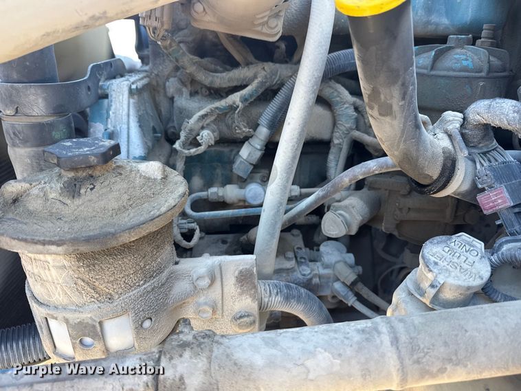 image for item DQ4217 2008 International 4400 flatbed truck