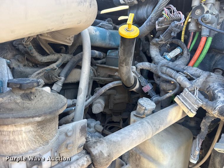 image for item DQ4217 2008 International 4400 flatbed truck