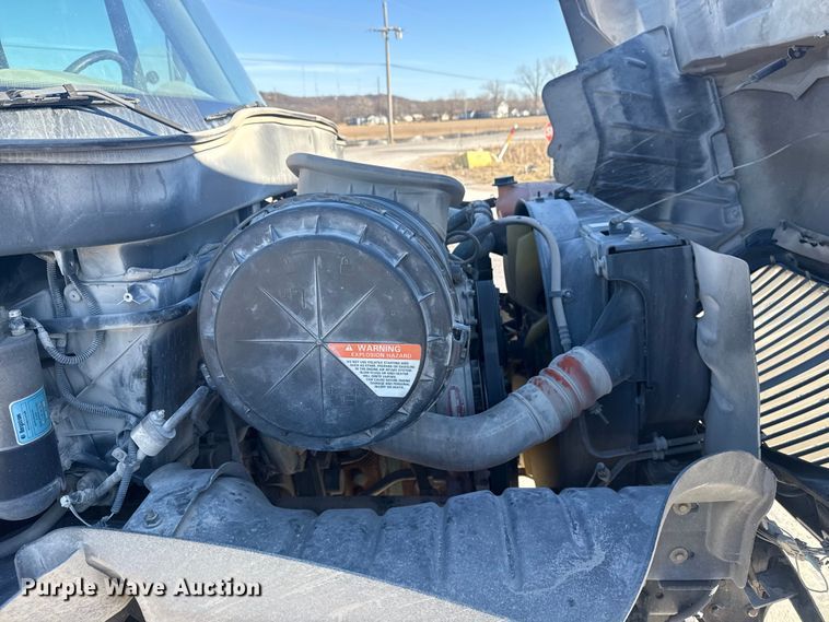 image for item DQ4217 2008 International 4400 flatbed truck