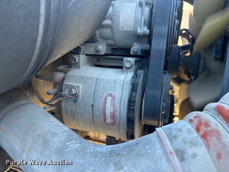 image for item DQ4217 2008 International 4400 flatbed truck