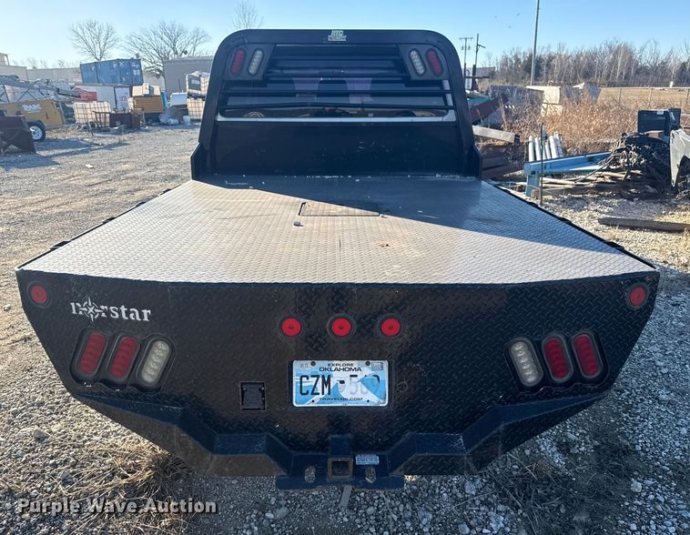 image for item DQ4218 2011 Ford F350 Super Duty Crew Cab flatbed pickup truck