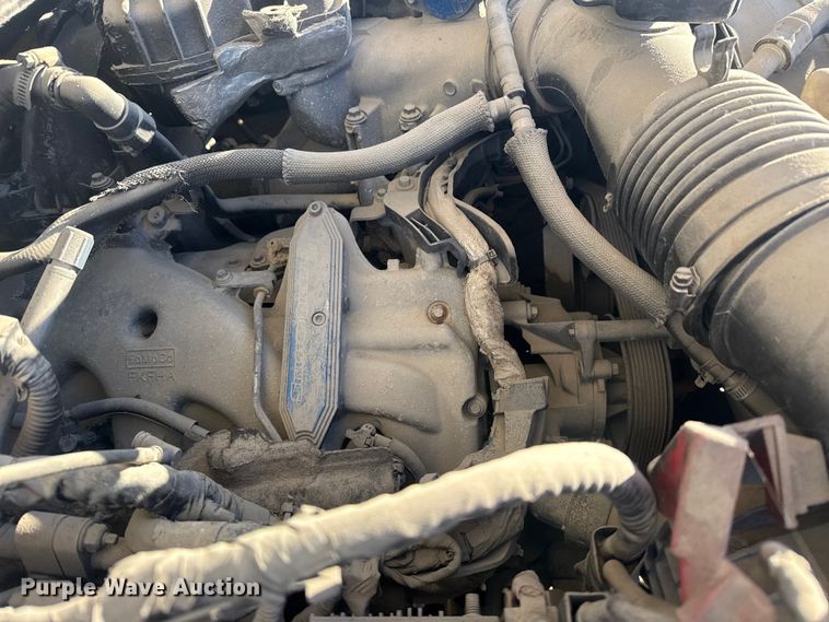 image for item DQ4218 2011 Ford F350 Super Duty Crew Cab flatbed pickup truck