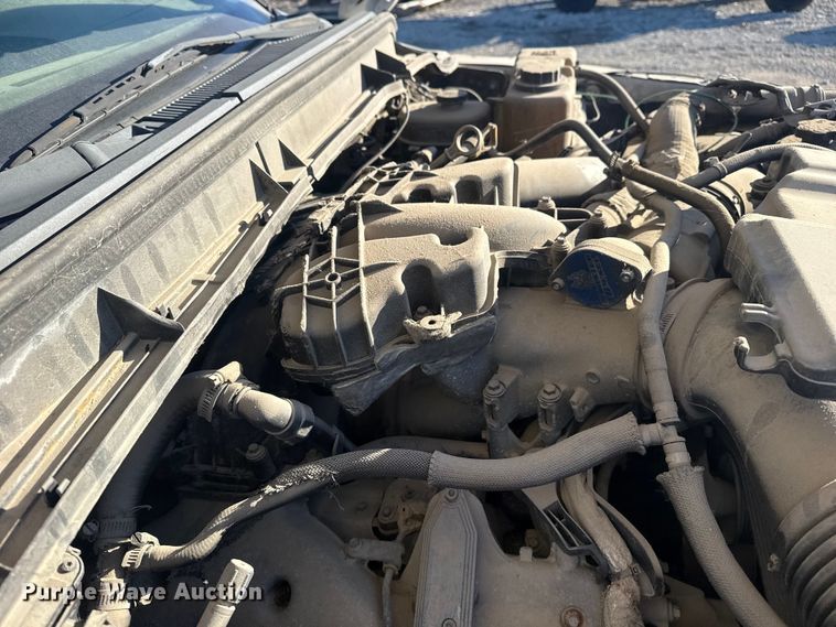 image for item DQ4218 2011 Ford F350 Super Duty Crew Cab flatbed pickup truck