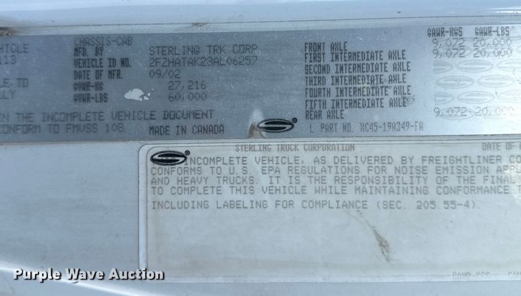 image for item DQ4229 2003 Sterling L7500 Series truck cab and chassis