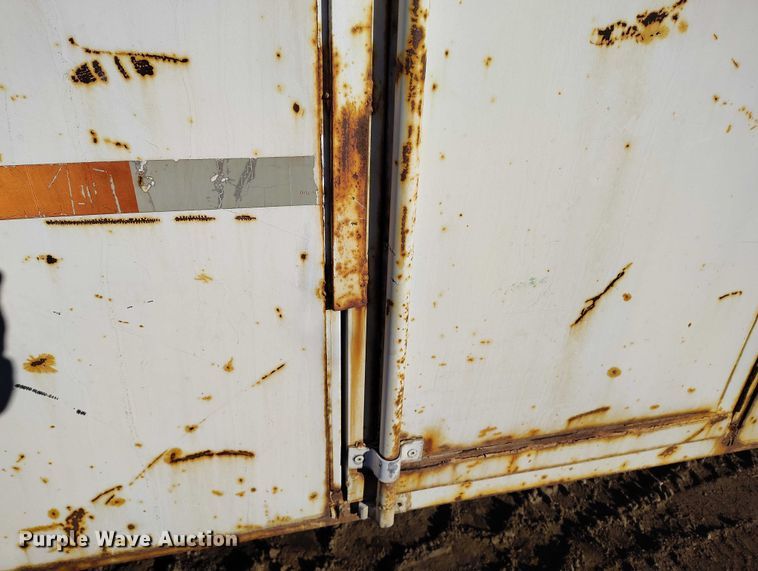 image for item DT0849 1996 W-W enclosed cargo trailer