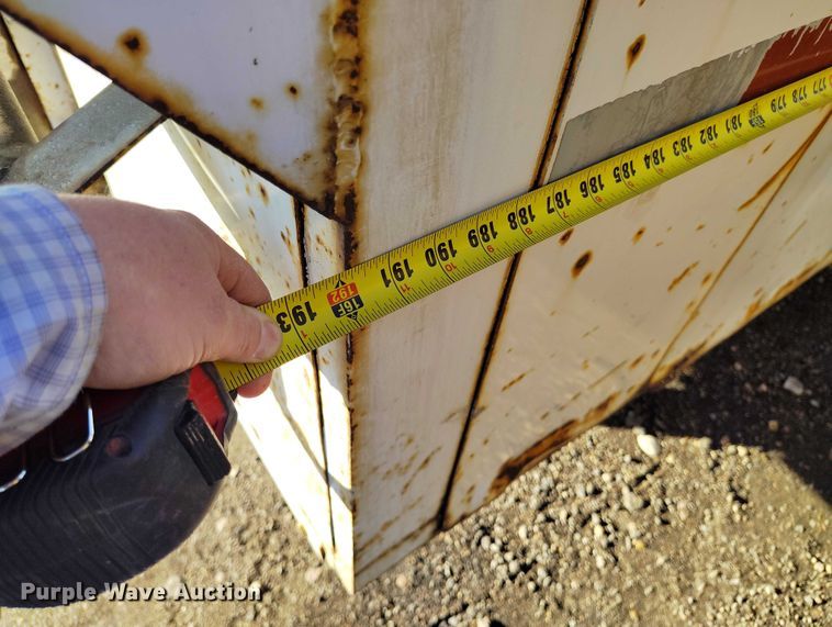 image for item DT0849 1996 W-W enclosed cargo trailer