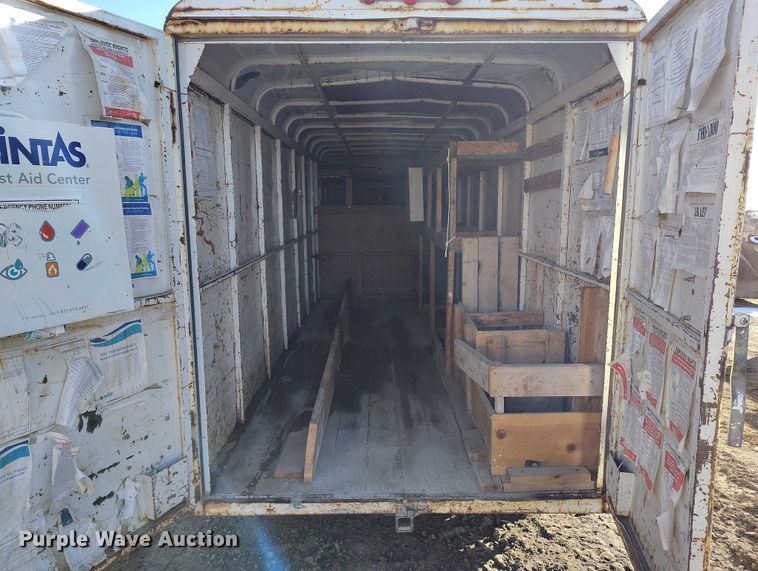 image for item DT0849 1996 W-W enclosed cargo trailer