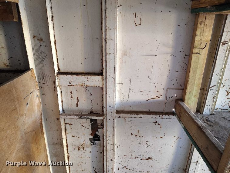 image for item DT0849 1996 W-W enclosed cargo trailer