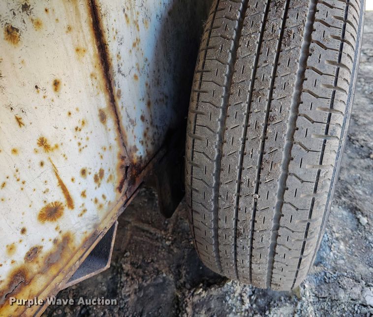 image for item DT0849 1996 W-W enclosed cargo trailer