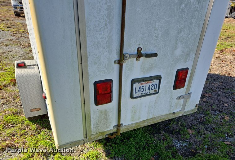 image for item DT5389 1996 Wells Cargo TW101 enclosed cargo trailer