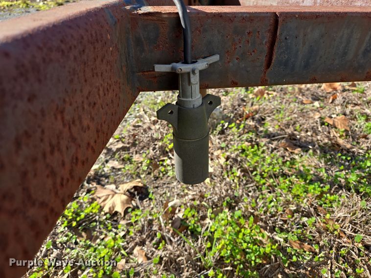 image for item DT5389 1996 Wells Cargo TW101 enclosed cargo trailer