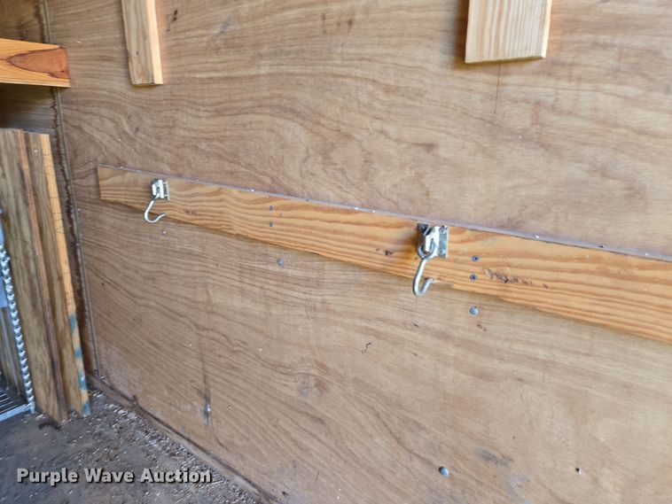 image for item DT5389 1996 Wells Cargo TW101 enclosed cargo trailer