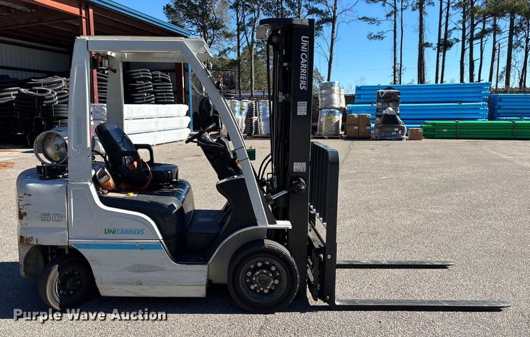 image for item DU0354 2017 UniCarriers PF50 forklift