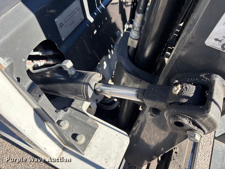 image for item DU0354 2017 UniCarriers PF50 forklift