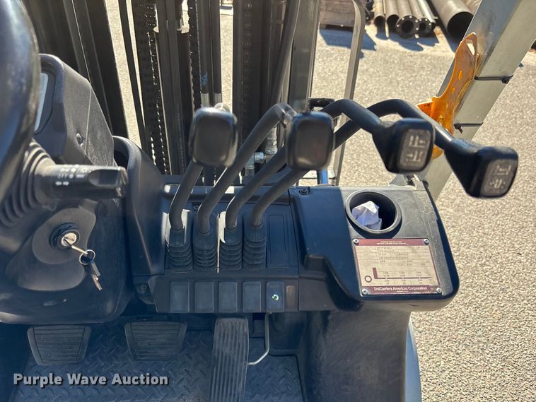 image for item DU0354 2017 UniCarriers PF50 forklift