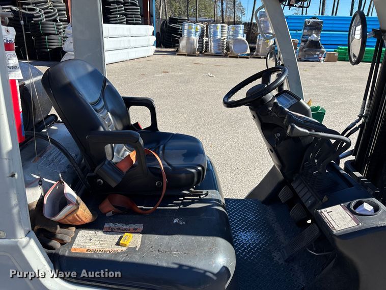 image for item DU0354 2017 UniCarriers PF50 forklift