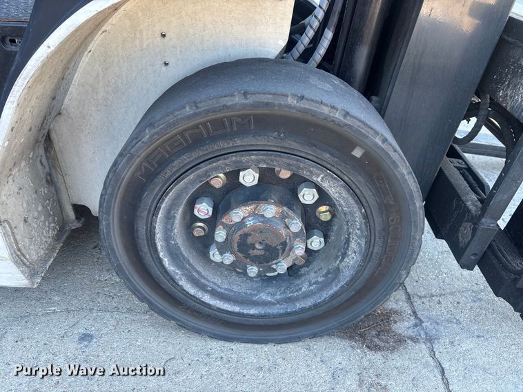 image for item DU0354 2017 UniCarriers PF50 forklift