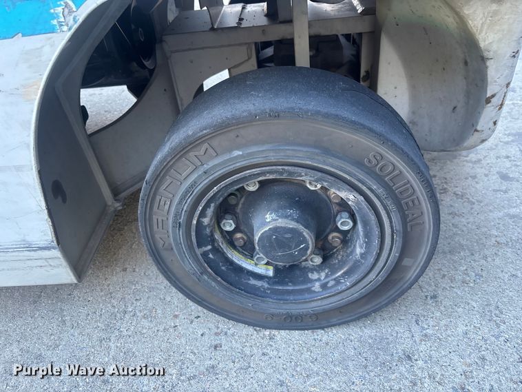 image for item DU0354 2017 UniCarriers PF50 forklift