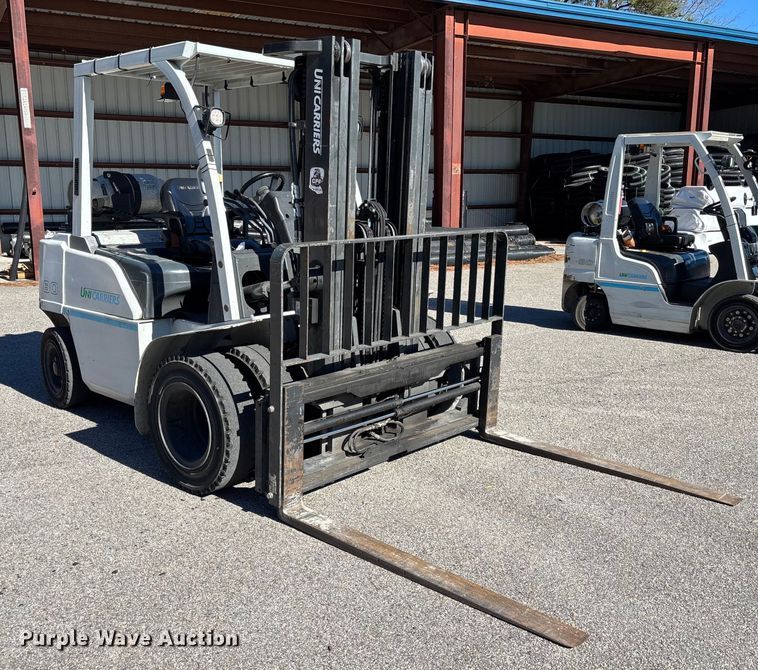 image for item DU0355 2016 UniCarriers PF80YLP forklift