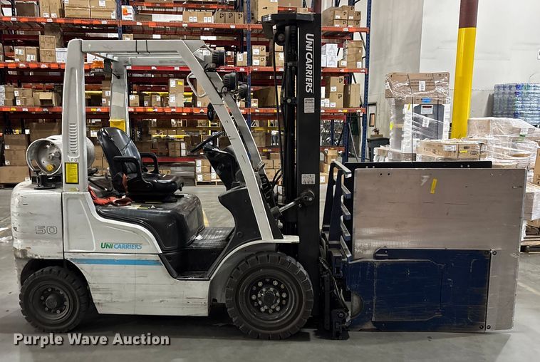 image for item DU0358 2017 UniCarriers PF50 forklift