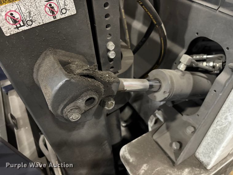 image for item DU0358 2017 UniCarriers PF50 forklift