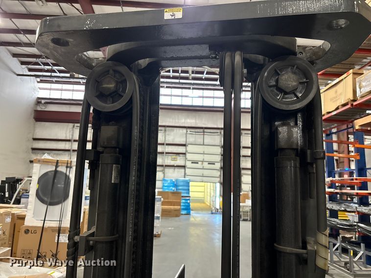 image for item DU0358 2017 UniCarriers PF50 forklift