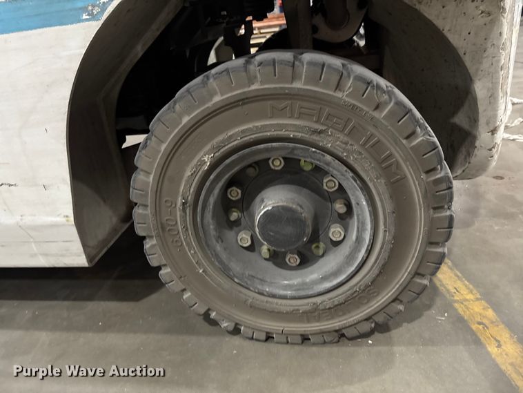 image for item DU0358 2017 UniCarriers PF50 forklift