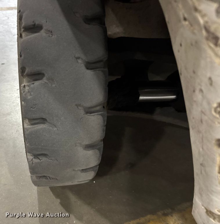 image for item DU0358 2017 UniCarriers PF50 forklift