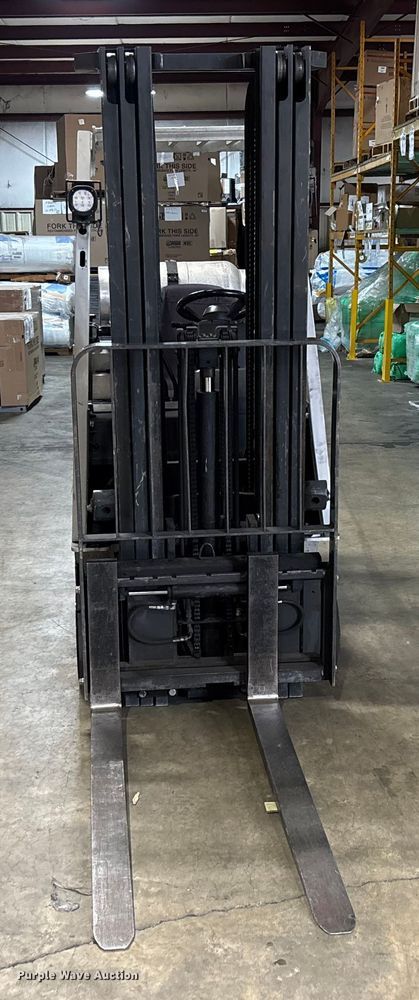 image for item DU0359 2015 Nissan CFS40 forklift