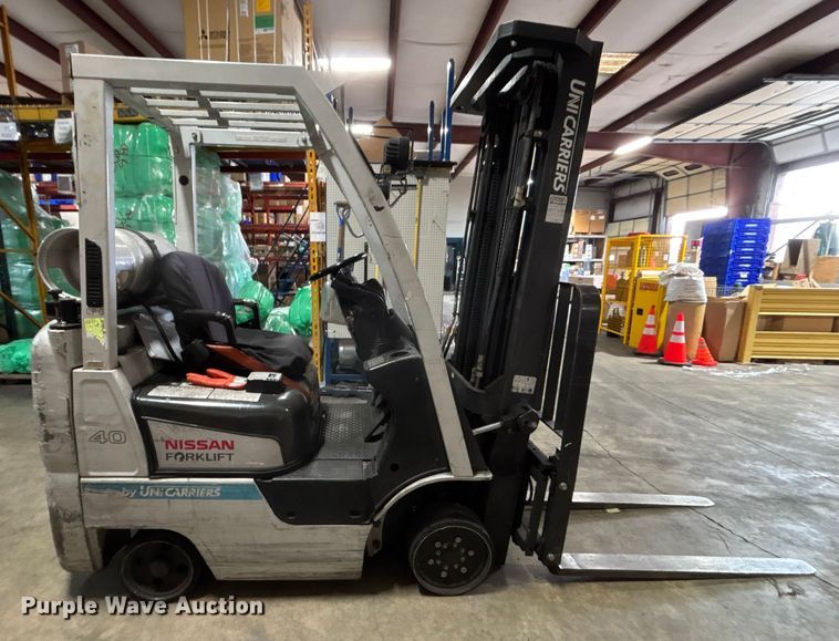 image for item DU0359 2015 Nissan CFS40 forklift
