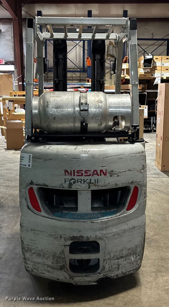 image for item DU0359 2015 Nissan CFS40 forklift
