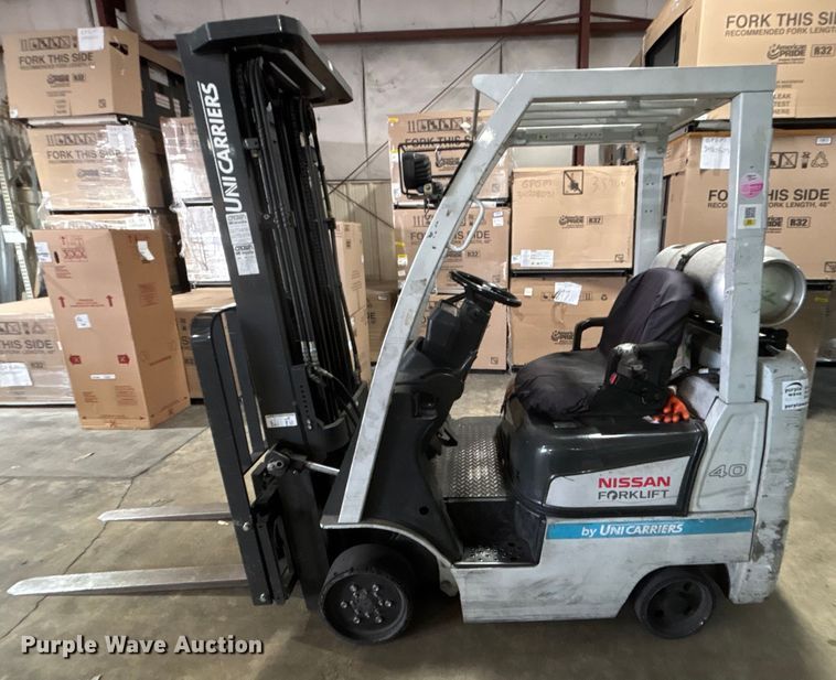 image for item DU0359 2015 Nissan CFS40 forklift