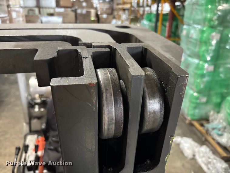 image for item DU0359 2015 Nissan CFS40 forklift