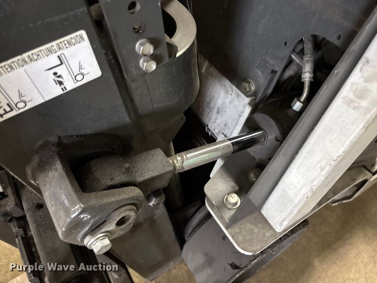 image for item DU0359 2015 Nissan CFS40 forklift