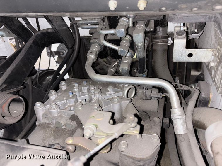 image for item DU0359 2015 Nissan CFS40 forklift