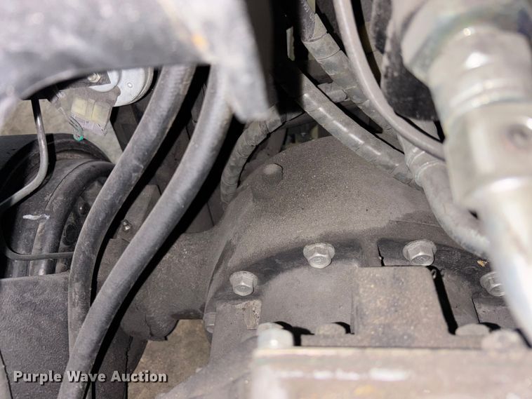 image for item DU0359 2015 Nissan CFS40 forklift