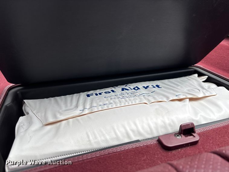 image for item DU0360 1985 Mercedes-Benz 126 