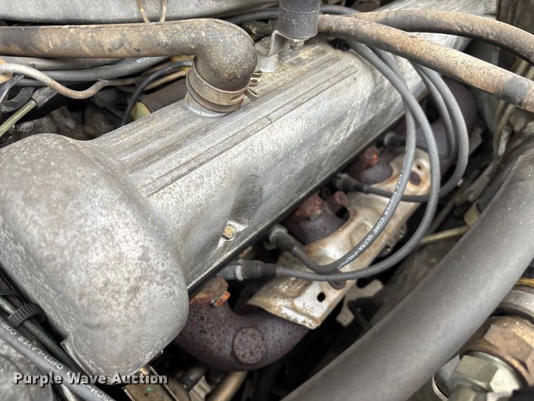 image for item DU0360 1985 Mercedes-Benz 126 