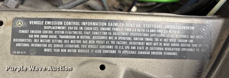 image for item DU0360 1985 Mercedes-Benz 126 