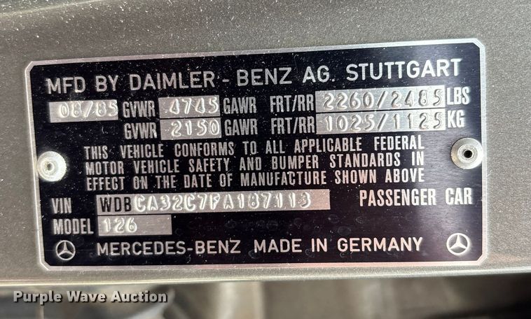 image for item DU0360 1985 Mercedes-Benz 126 